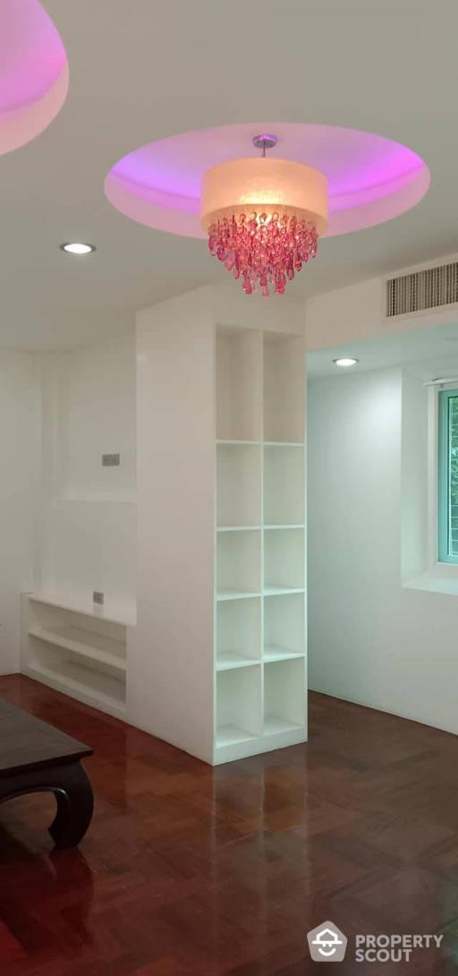 3-BR Apt. near MRT Sukhumvit