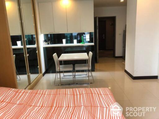 Studio Condo at The Prime11 Sukhumvit Condominium near BTS Nana (ID 511331)