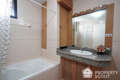 3-BR House near MRT Sam Yot (ID 511964)