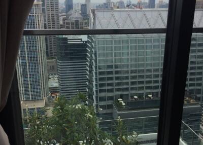 3-BR Condo at Noble Ploenchit near BTS Phloen Chit