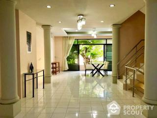 3-BR Townhouse near MRT Phetchaburi (ID 512933)