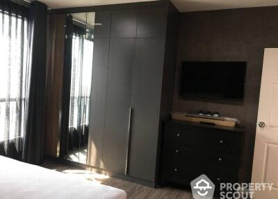 2-BR Condo at Life @ Sathorn 10 near BTS Chong Nonsi