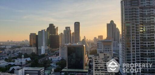 2-BR Condo at Life @ Sathorn 10 near BTS Chong Nonsi