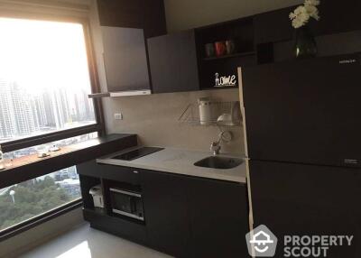 1-BR Condo at Rhythm Sukhumvit 44/1 near BTS Phra Khanong (ID 511959)