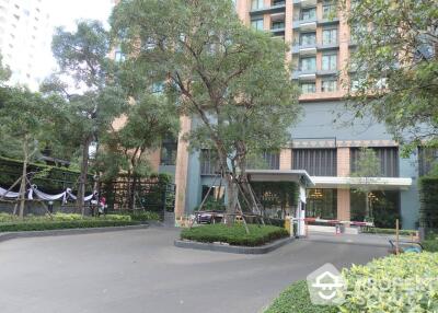 2-BR Condo at Villa Asoke near MRT Phetchaburi