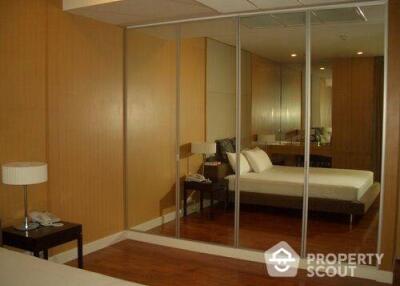 2-BR Apt. near BTS Asok (ID 513777)