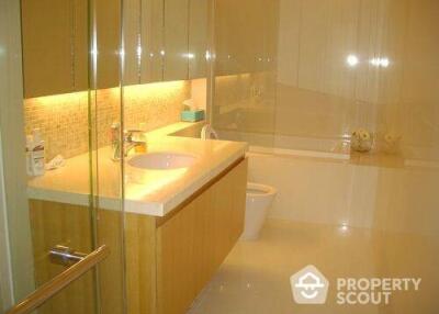 2-BR Apt. near BTS Asok (ID 513777)