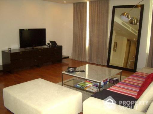 2-BR Apt. near BTS Asok (ID 509993)