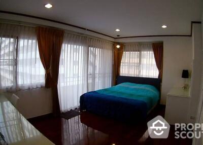 1-BR Condo at Saranjai Mansion Condominium near BTS Nana