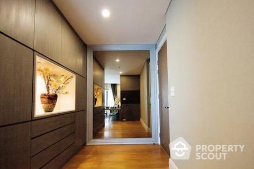 1-BR Condo at Bright Sukhumvit 24 Condominium near MRT Queen Sirikit National Convention Centre (ID 370898)