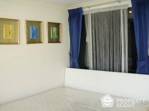 1-BR Condo at Grand Park View Asoke near MRT Sukhumvit