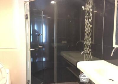 2-BR Condo at The Bangkok Sukhumvit 43 Condominium near BTS Phrom Phong (ID 514591)