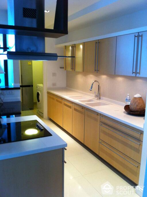 3-BR Condo at Athenee Residence near BTS Phloen Chit (ID 465597)