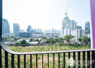 1-BR Condo at Xt Ekkamai near BTS Thong Lor