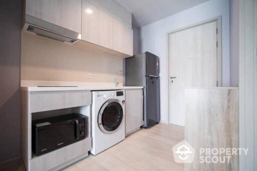 Studio Condo at Life One Wireless near BTS Phloen Chit (ID 435654)