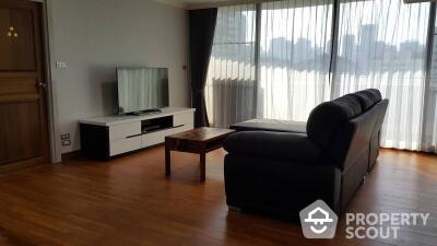 2-BR Condo at Supalai Place Sukhumvit 39 near BTS Phrom Phong (ID 512810)