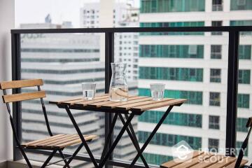 1-BR Condo at The Lofts Asoke near MRT Phetchaburi