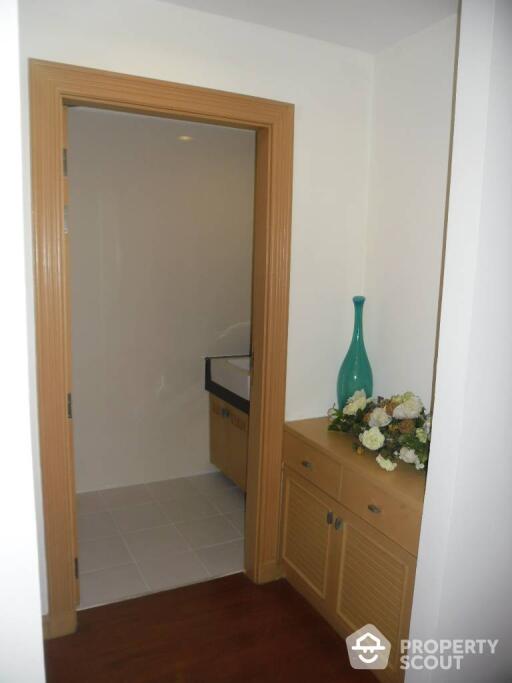 3-BR Apt. near BTS Phrom Phong (ID 511199)