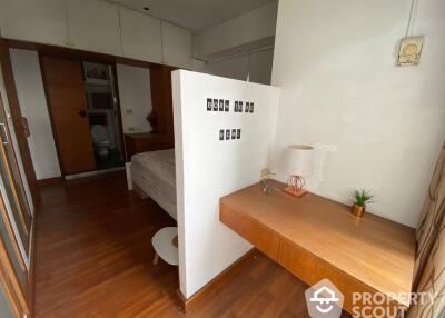 1-BR Condo at Wittayu Complex near BTS Phloen Chit