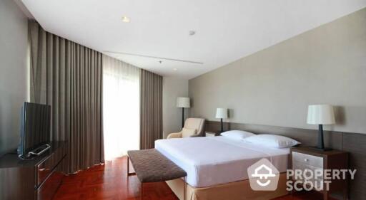 4-BR Penthouse at Baan Suanpetch Condominium near BTS Phrom Phong