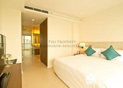 2-BR Condo at The River Condominium near BTS Saphan Taksin (ID 509715)