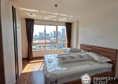 2-BR Condo at Pg Rama 9 near MRT Phra Ram 9 (ID 511938)