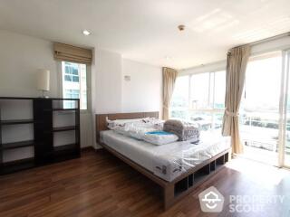 2-BR Condo at Pg Rama 9 near MRT Phra Ram 9 (ID 511938)