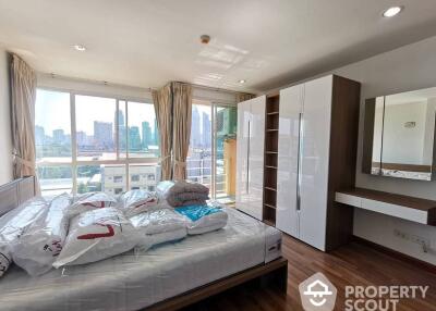 2-BR Condo at Pg Rama 9 near MRT Phra Ram 9 (ID 511938)