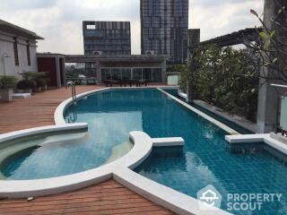 2-BR Condo at Von Napa Sukhumvit 38 Condominium near BTS Thong Lor