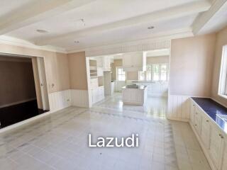 8 Bed Detached House 9 Bath 7,536 SQ.M in Prawet