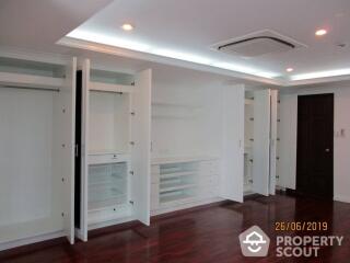 4-BR Apt. near MRT Sukhumvit (ID 511821)