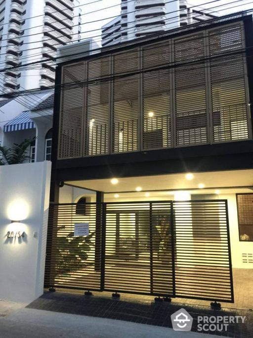 2-BR Townhouse near BTS Phrom Phong (ID 515485)