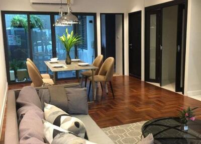 2-BR Townhouse near BTS Phrom Phong (ID 515485)