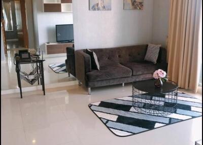 2-BR Condo at Circle Condominium near MRT Phetchaburi (ID 375255)