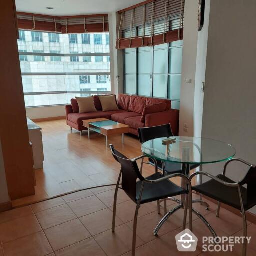 2-BR Condo at Citi Smart Sukhumvit 18 near BTS Asok