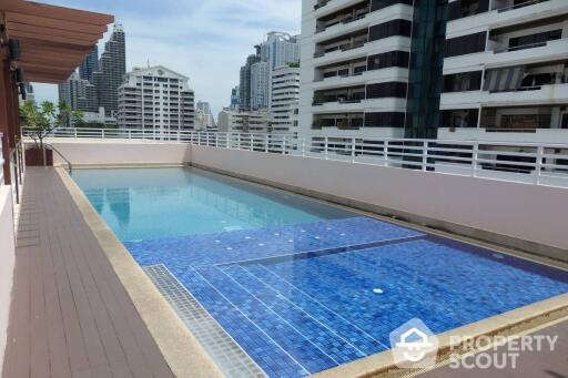 2-BR Condo at Baan Siri 31 Condominium near ARL Makkasan