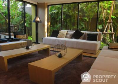 1-BR Condo at Hive Sukhumvit 65 near BTS Ekkamai