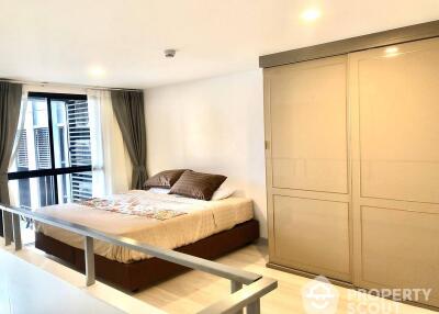 1-BR Condo at Knightsbridge Prime Sathorn near BTS Chong Nonsi