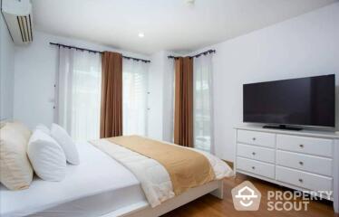 2-BR Condo at U Sabai Rama 4 Kluaynamthai near BTS Phra Khanong (ID 531839)