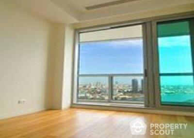 2-BR Condo at The River Condominium near BTS Saphan Taksin (ID 510358)