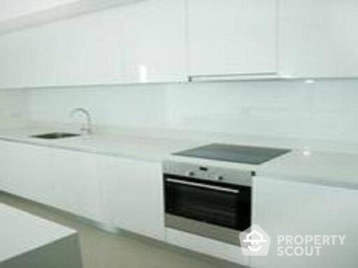 2-BR Condo at The River Condominium near BTS Saphan Taksin (ID 510358)