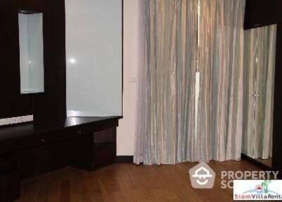 3-BR Condo at The Park Chidlom near BTS Chit Lom (ID 512296)