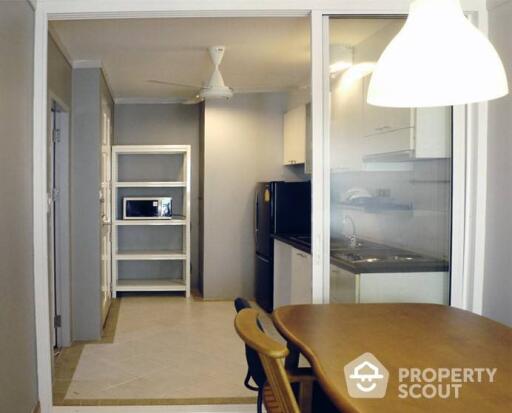 1-BR Condo at Baan Siri Sathorn Yenakard Condominium near MRT Khlong Toei