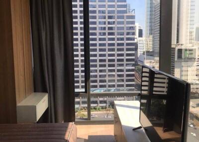 2-BR Condo at Ashton Silom near BTS Chong Nonsi