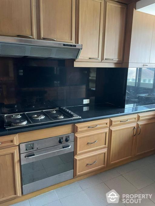 3-BR Apt. near BTS Thong Lor (ID 407987)