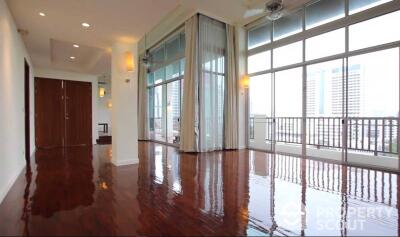 4-BR Apt. near BTS Surasak (ID 515543)