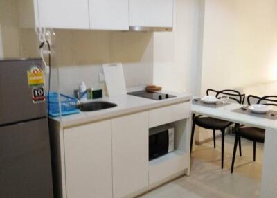 1-BR Condo at Rhythm Sukhumvit 42 near BTS Ekkamai (ID 558238)