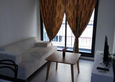 1-BR Condo at Rhythm Sukhumvit 42 near BTS Ekkamai (ID 558238)