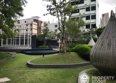 2-BR Condo at Life Ratchadapisek near MRT Huai Khwang