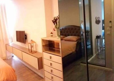 1-BR Condo at The Room Sukhumvit 69 near BTS Phra Khanong